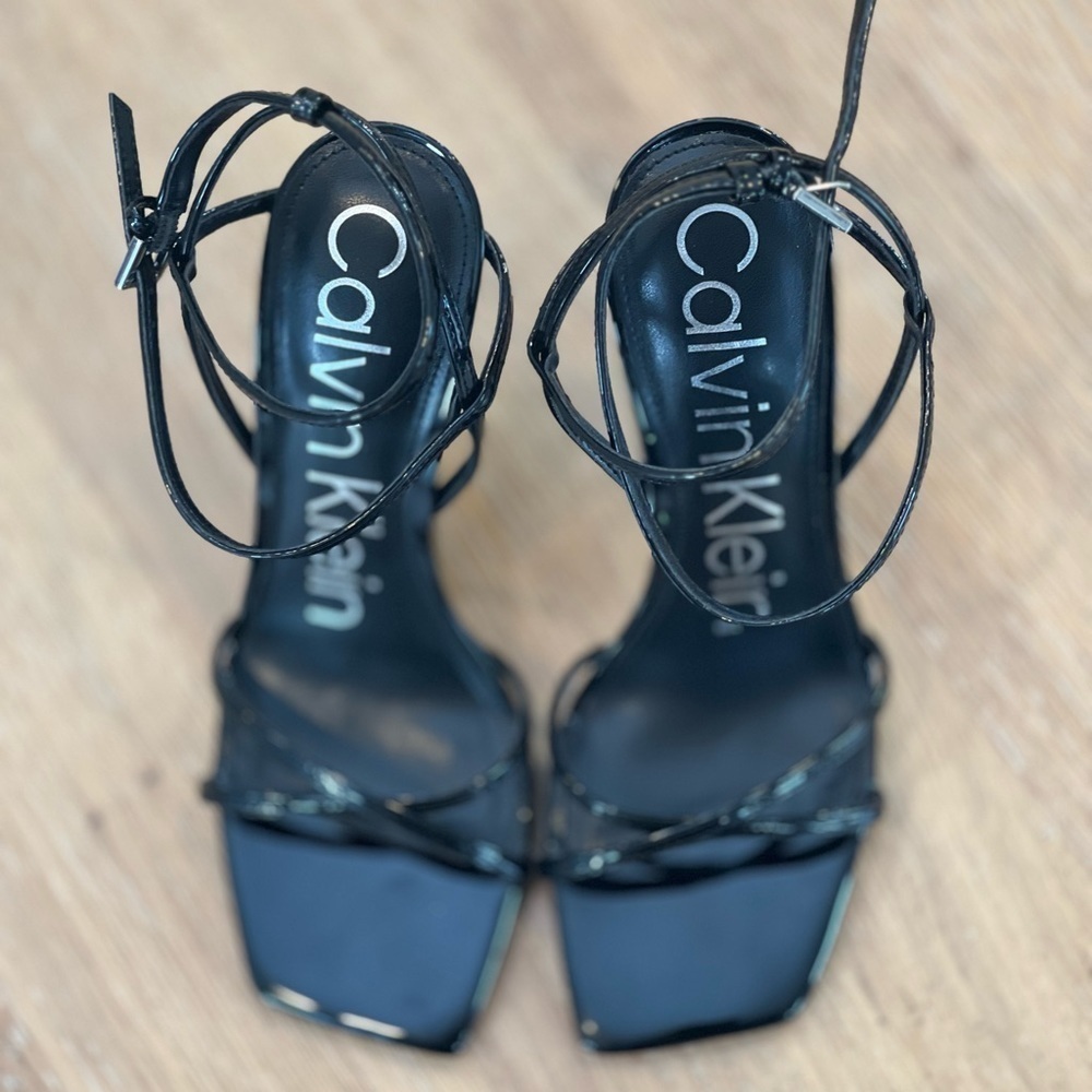 Calvin Klein Women's Tegin Heeled Sandal, size 7.5 NEW - Picture 4 of 6
